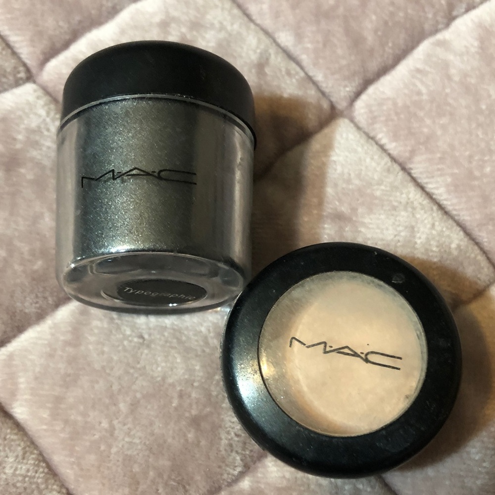 Mac bundle of 2 typographic and eye shadow plus 1 Merle Norman shadow